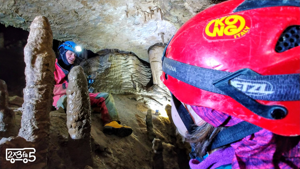 Grotta Europa Valle Imagna con bambini Grotta Europa Valle Imagna con bambini