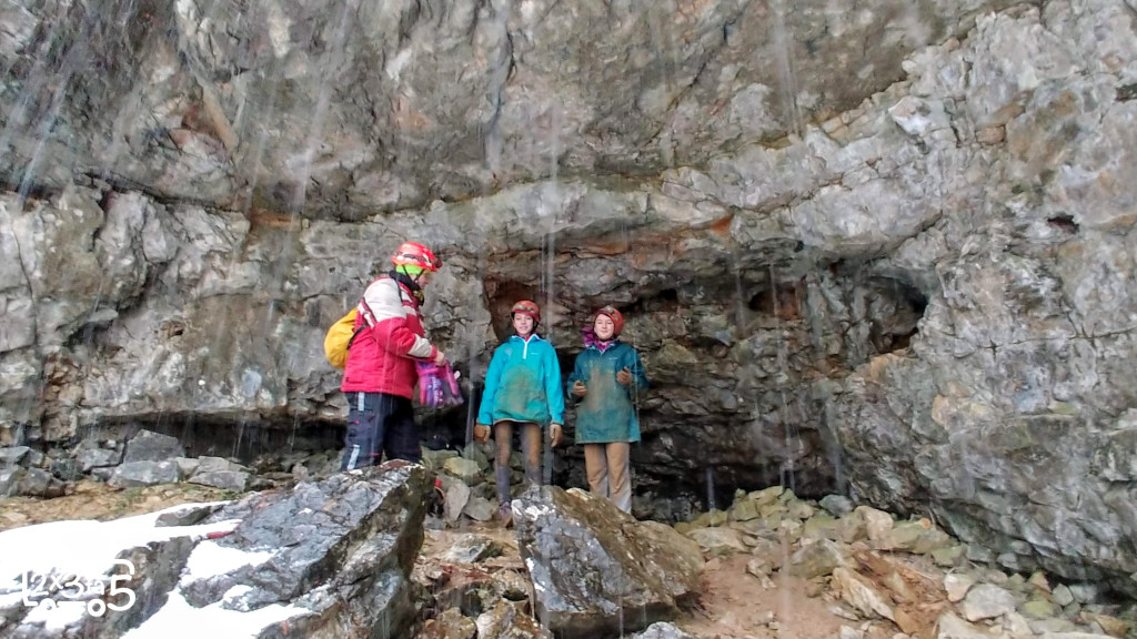 Grotta Europa Valle Imagna con bambini Grotta Europa Valle Imagna con bambini