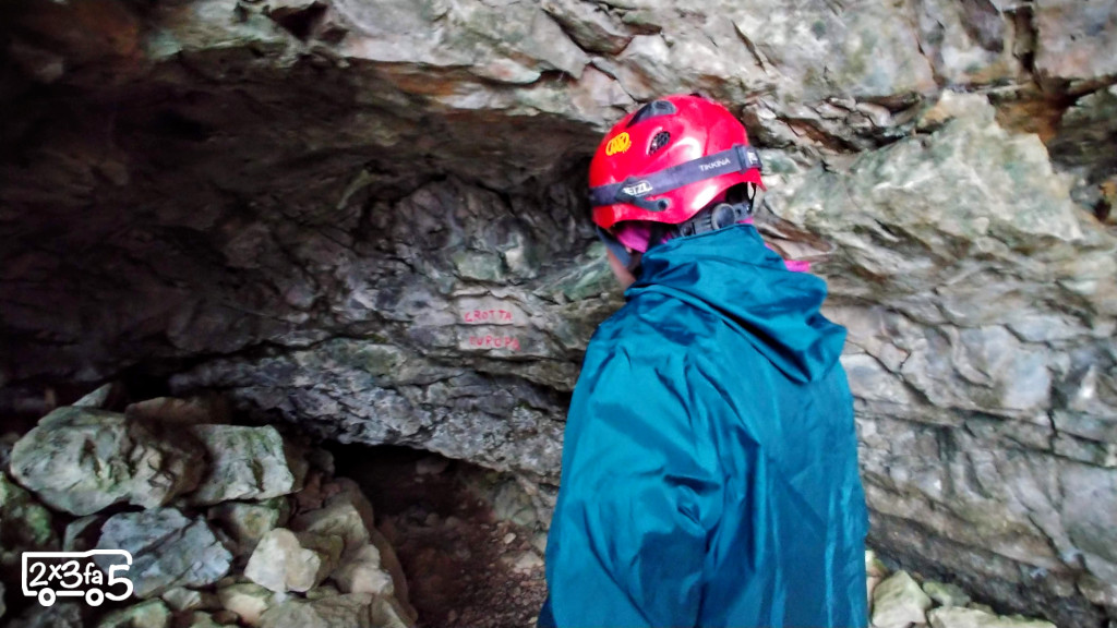 Grotta Europa Valle Imagna con bambini Grotta Europa Valle Imagna con bambini