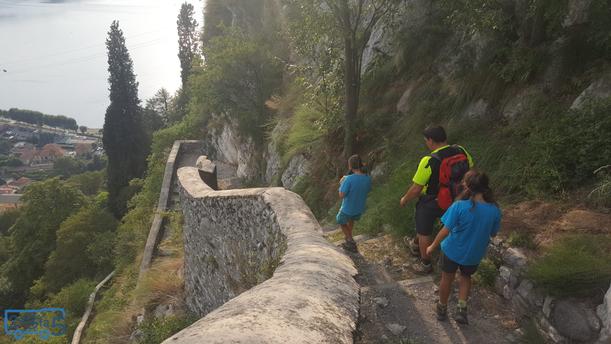 Sentiero alternativo discesa Rifugio Camposecco Trekking di un'ora in Lombardia