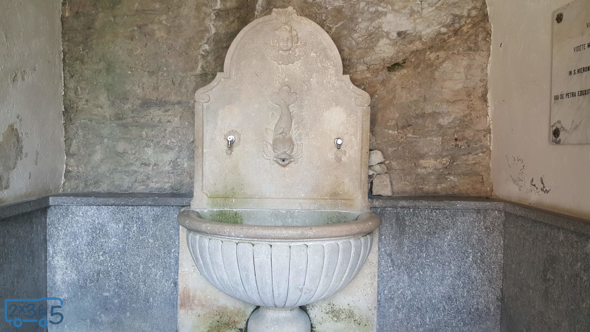 La fontana alla Valletta di Somasca Trekking di un'ora in Lombardia
