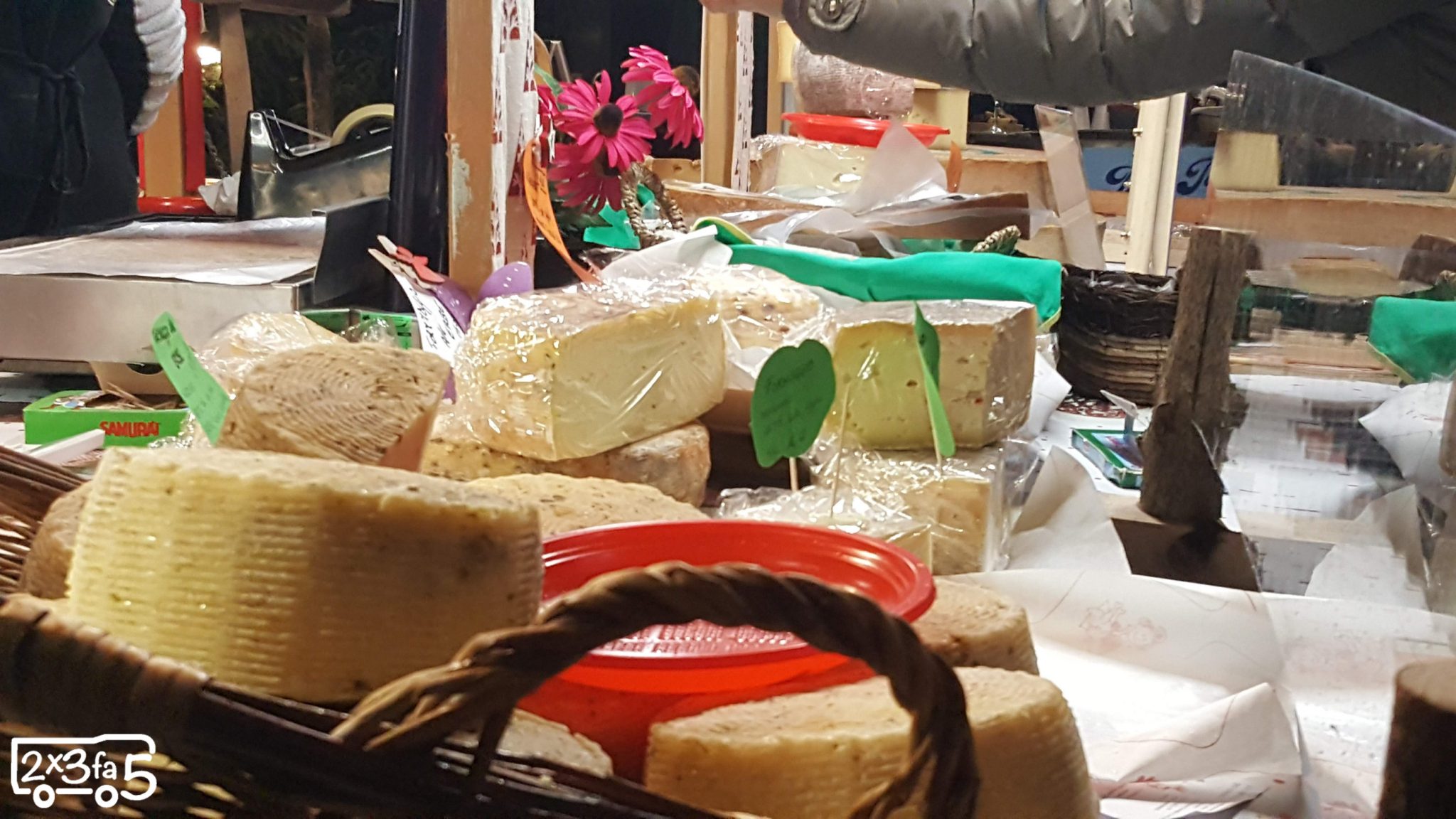 Mercatini di Natale Marchè Vert Noël Aosta e neve a Gressoney. Itinerario in camper 2 blank