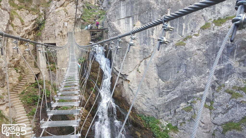 Ponte Tibetano Cesana Claviere coi bambini