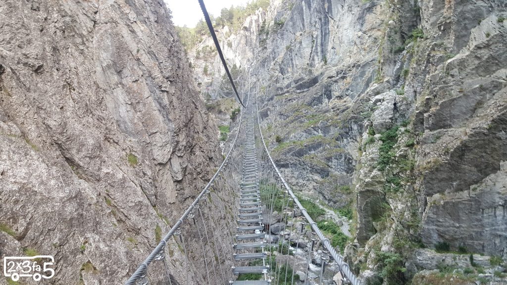 Ponte Tibetano Cesana Claviere coi bambini