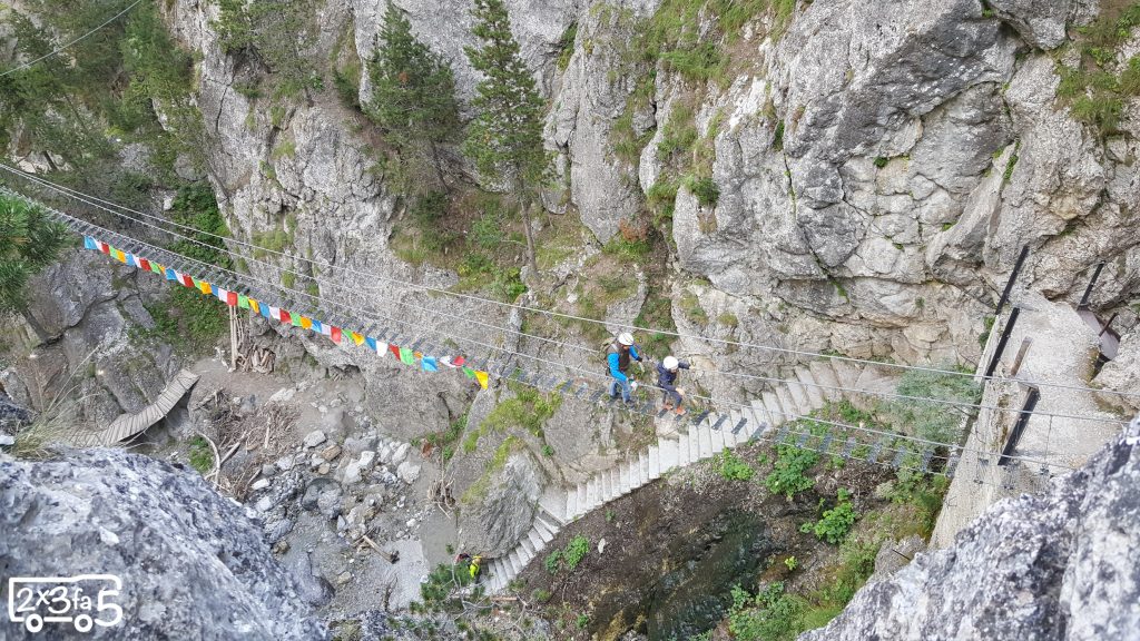 Ponte Tibetano Cesana Claviere coi bambini