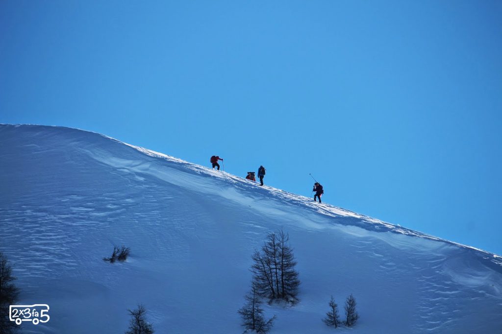 Gli accompagnatori CAI di Alpinismo Giovanile ed i bambini: una grande storia d'amore 7 Gli accompagnatori CAI di Alpinismo Giovanile ed i bambini