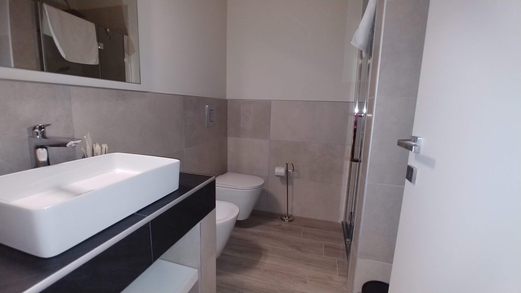 B&B App9 bagno Bergamo Città Alta miniguida