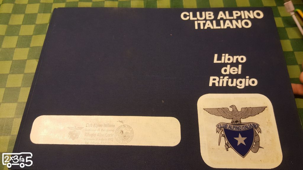 Il libro del rifugio in montagna Dormire in un rifugio di montagna