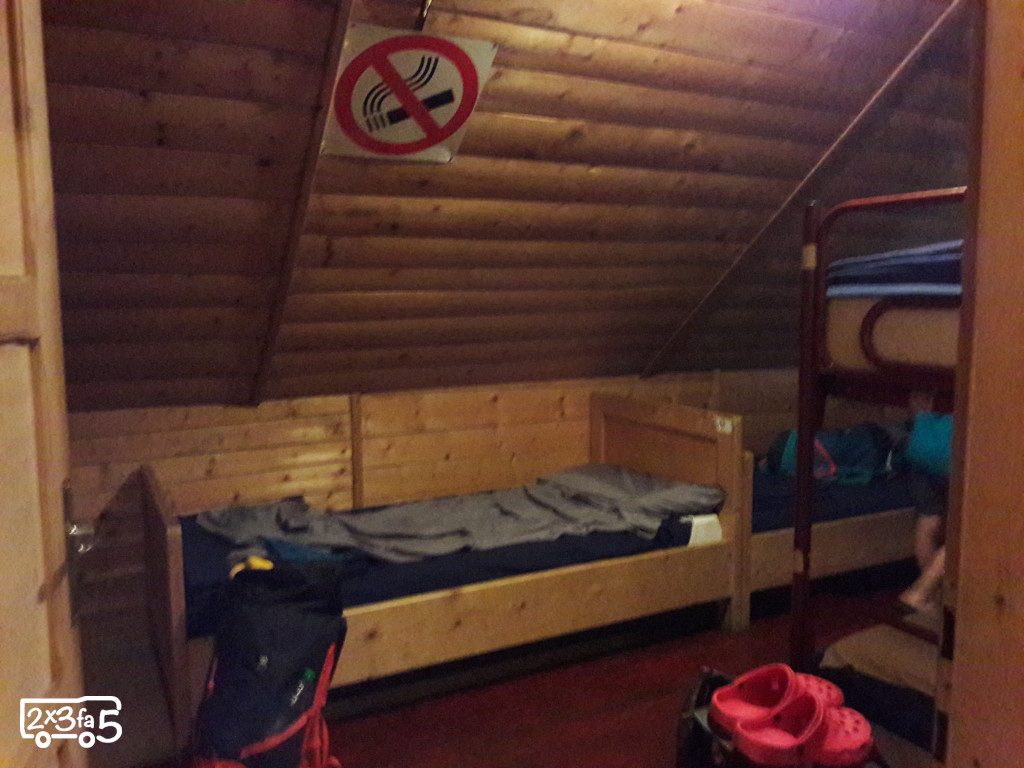 Camerata di Rifugio Montagna Dormire in un rifugio di montagna
