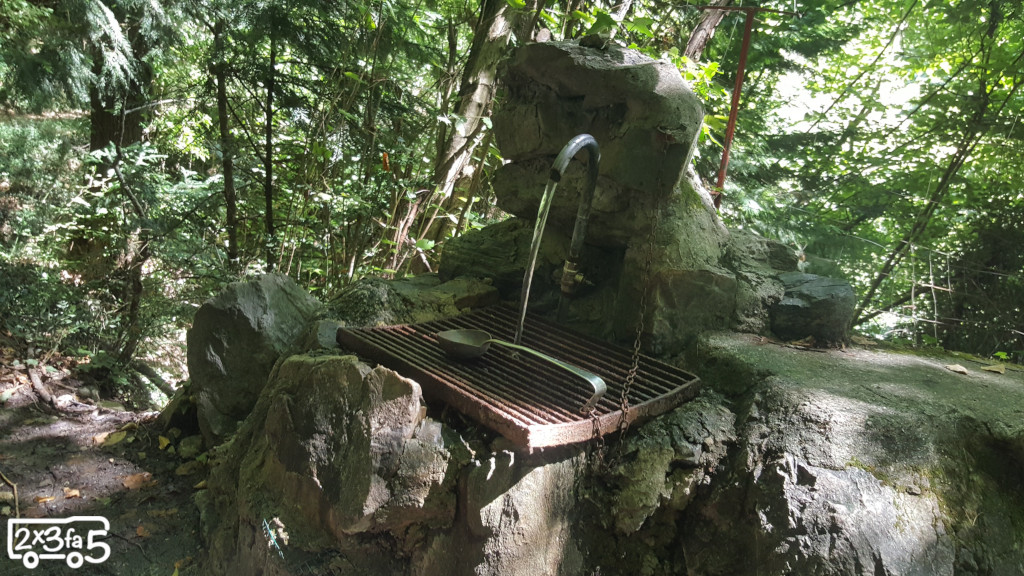 Fontana Sentiero del Fiume Alpe di Era Sentiero del Fiume Alpe di Era