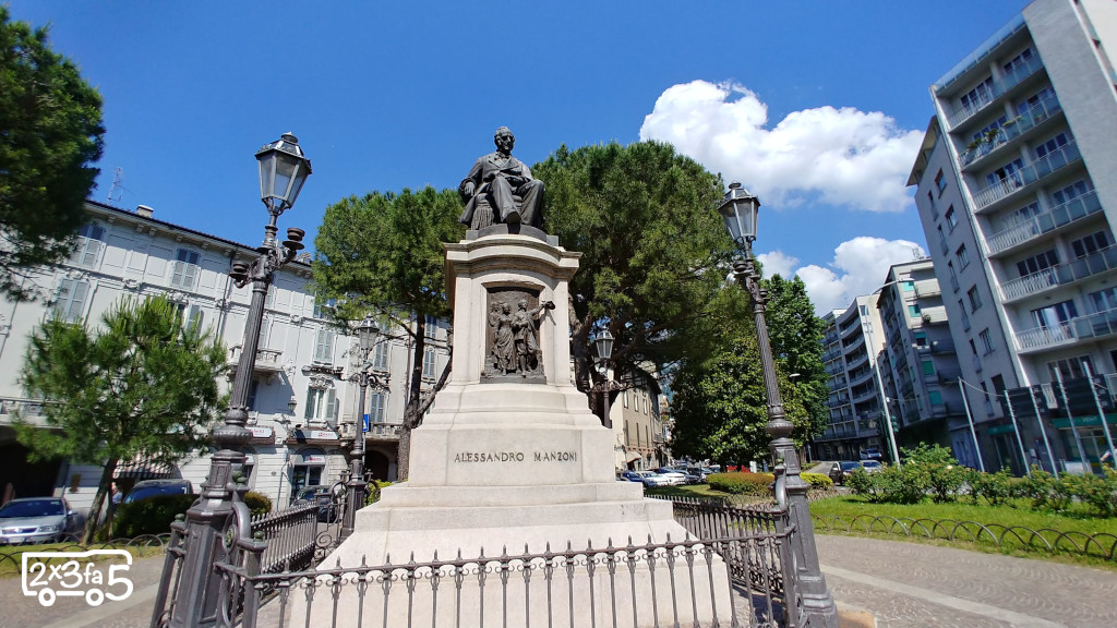 Escape Tour Lecco Statua Manzoni Escape Tour Lecco