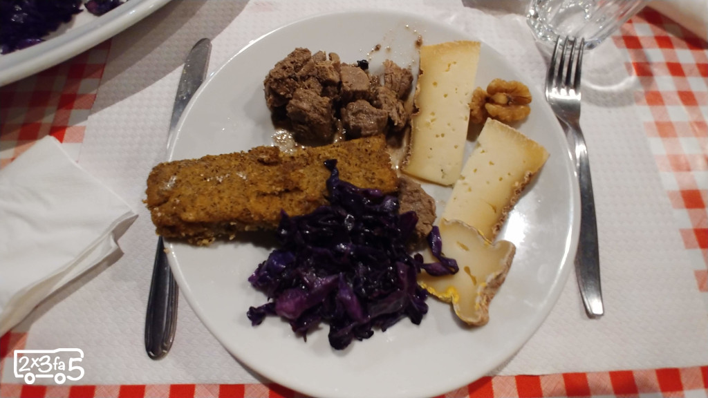 Osteria Alpina Codera Menรน km zero Trekking con bambini in Lombardia