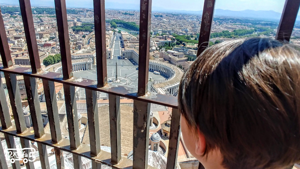 Panorama Roma dal Cupolone Roma con adolescenti