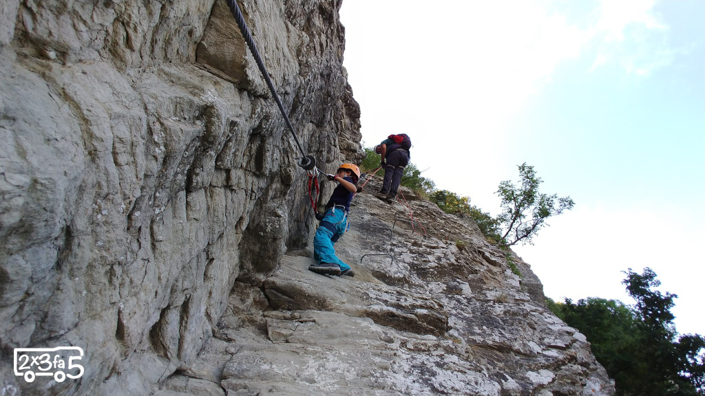 Ferrata ultimo sole coi bambini Pietra di Bismantova coi bambini