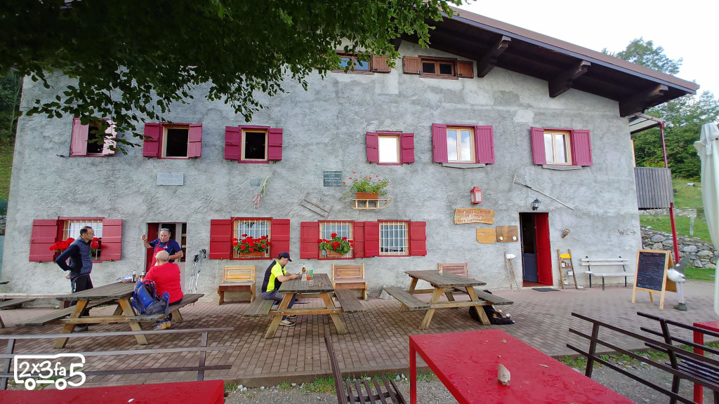 Rifugio Riva Rifugio Riva coi bambini