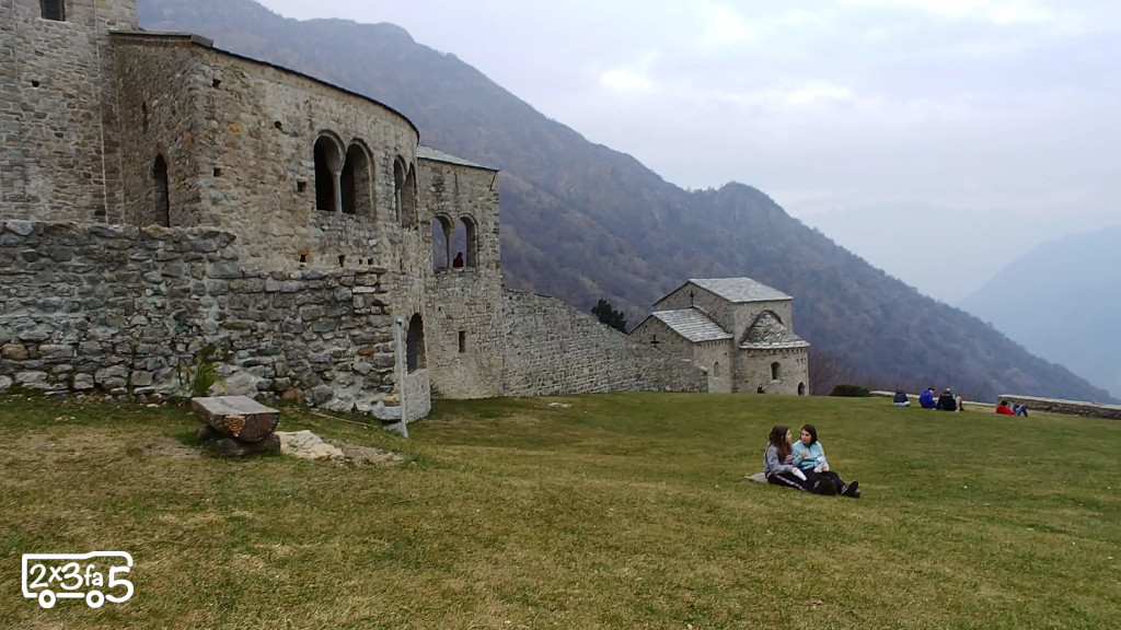 Abbazia San Pietro al Monte Trekking facile in Lombardia