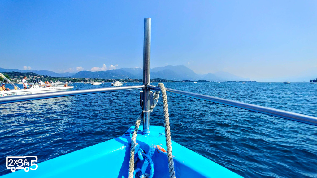 Taxi boat Isola dei Conigli Lago di Garda Isola dei Conigli Lago di Garda Taxi boat