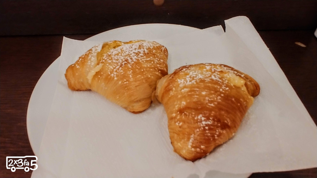 Sfogliatella napoletana Cosa fare a Napoli con i bambini
