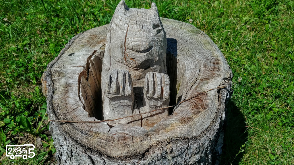 Scultura legno Parco OSio Rifugio 1111 Selvino