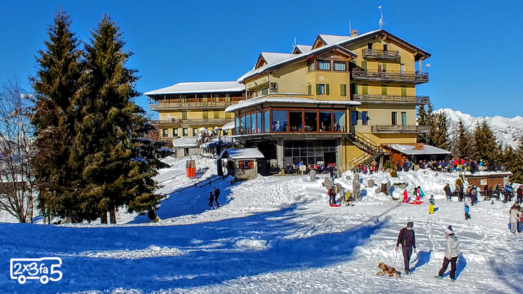 Rifugio Monte Poieto in inverno blank