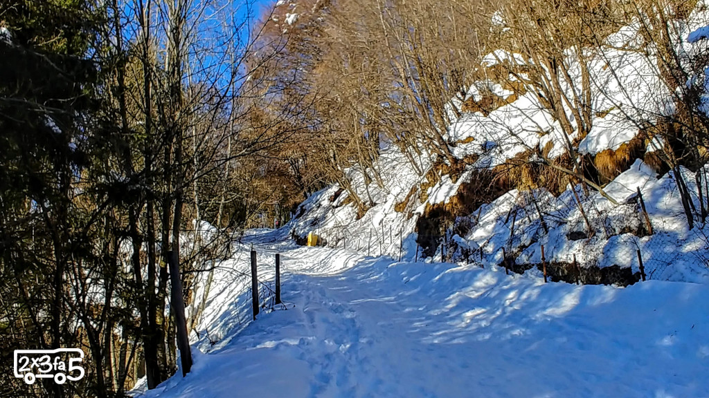 Rifugio Monte Poieto in inverno sentiero Rifugio Monte Poieto in inverno