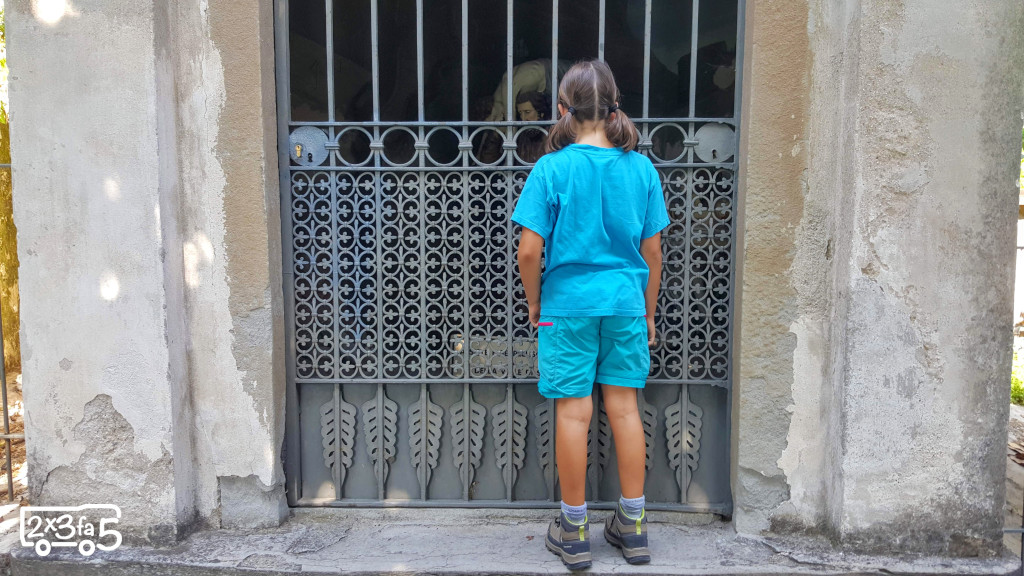 Castello dell'Innominato con bambini
