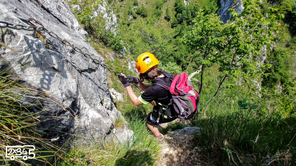 Monte Magnodeno con bambini da Erve Monte Magnodeno con bambini da Erve