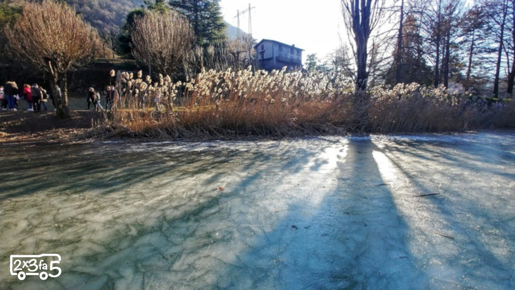 Lago di Endine in inverno
