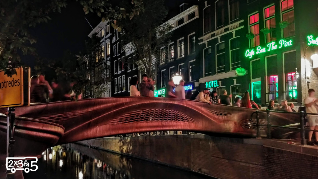 Ponte 3d Amsterdam Amsterdam in camper